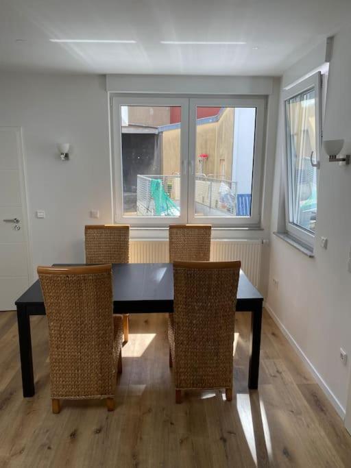 Neues Bungalow Fuer Bis Zu 4 Personen オーバーハウゼン エクステリア 写真