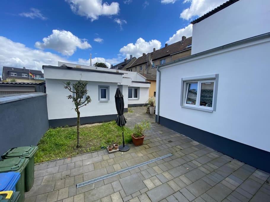Neues Bungalow Fuer Bis Zu 4 Personen オーバーハウゼン エクステリア 写真