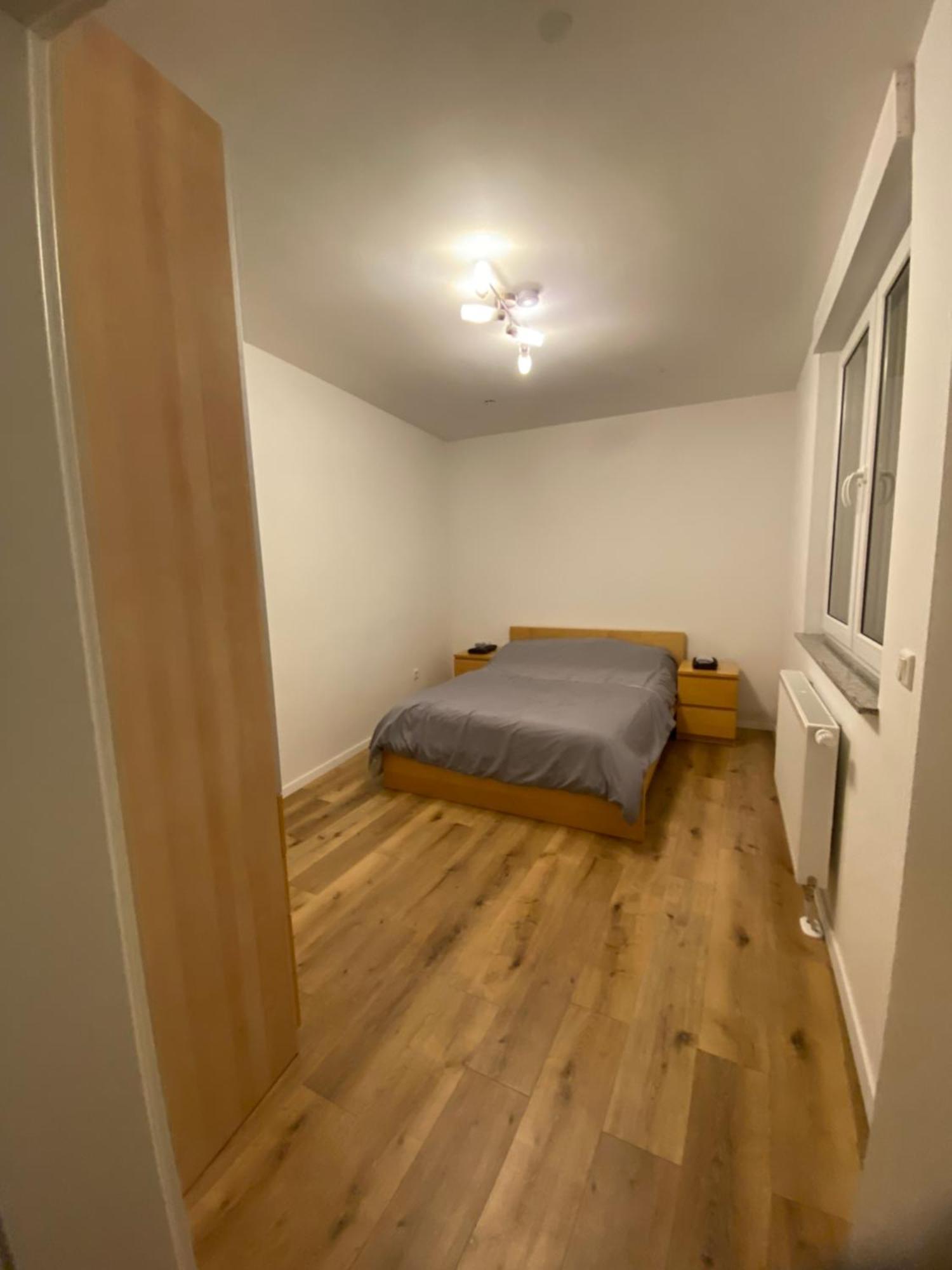 Neues Bungalow Fuer Bis Zu 4 Personen オーバーハウゼン エクステリア 写真